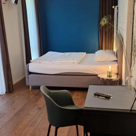 Hotel Landhaus Hotel 3*