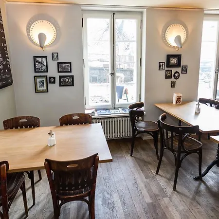 Hotel Hotel&bistro Pêle-mêle 3*