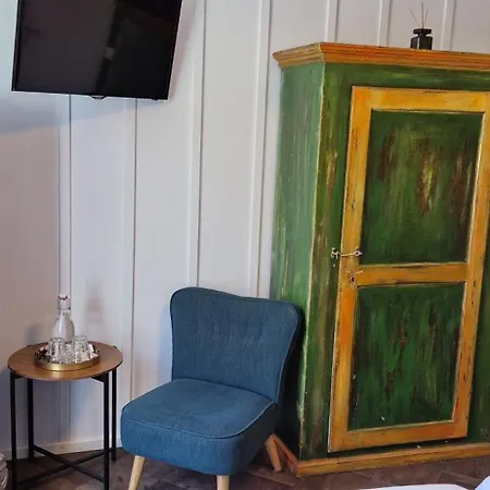 Hotel&bistro Pêle-mêle 3*