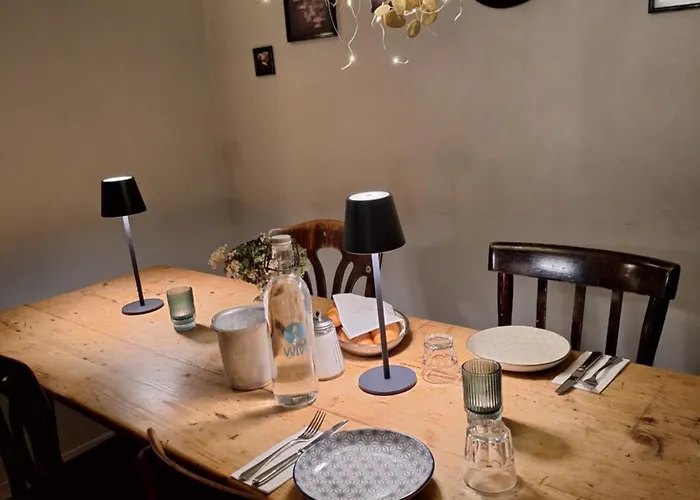 & Bistro Pele-mele ברן