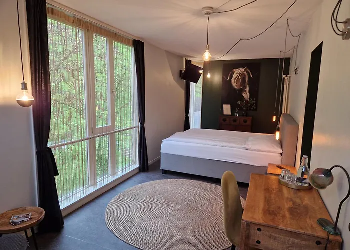 Hotel & Bistro Pele-mele 3*